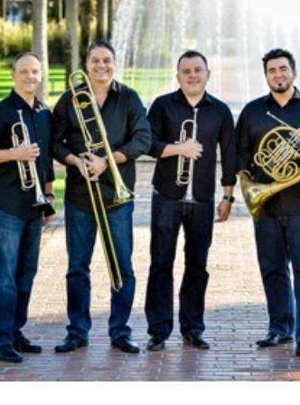 顶楼看演出|塞尔维亚多乐器演奏家，给你不一样的音乐力量