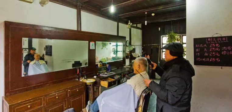 乌镇是人造景观吗,乌镇是真的古镇吗