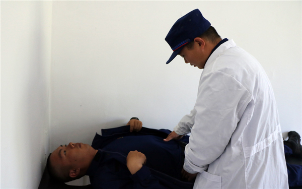 劳动最光荣消防员,劳动最光荣为勤劳的人们点赞