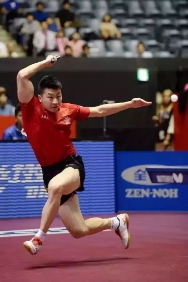 运动员比赛时尴尬瞬间,运动员比赛中的失误搞笑视频