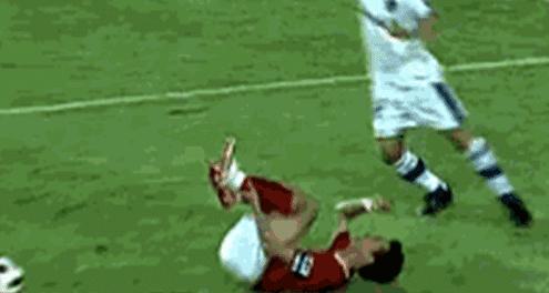 运动员比赛时尴尬瞬间,运动员比赛中的失误搞笑视频