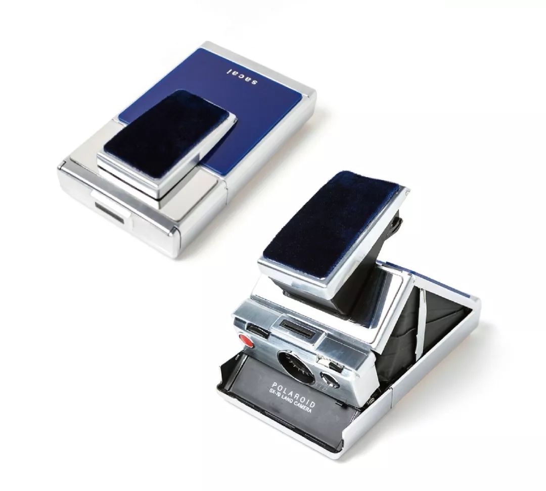 百褶裙搭配老爹凉鞋,秋冬新款时尚拼接百褶裙