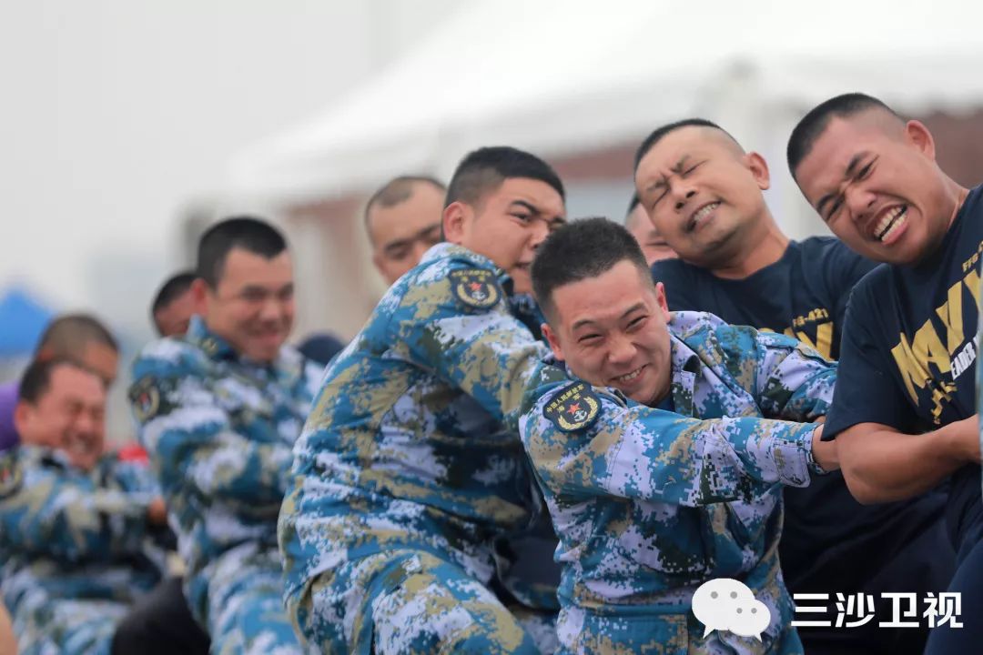 多图|“一二、一二……”拔河、举炮弹“蓝色突击-2019”中泰海军开展多样沟通活动