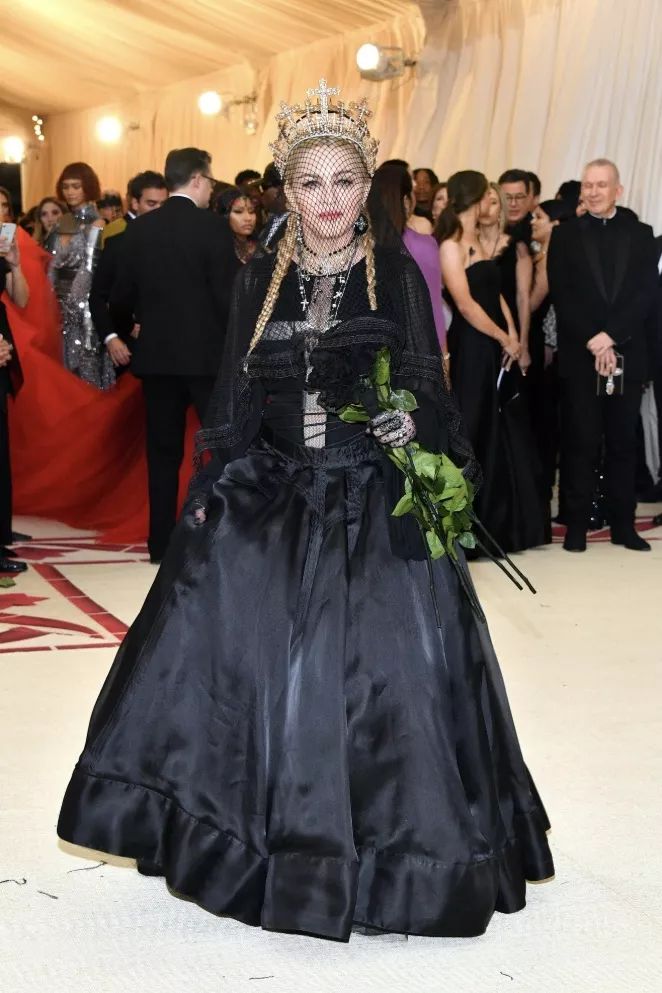 metgala撞衫,metgala惊艳造型