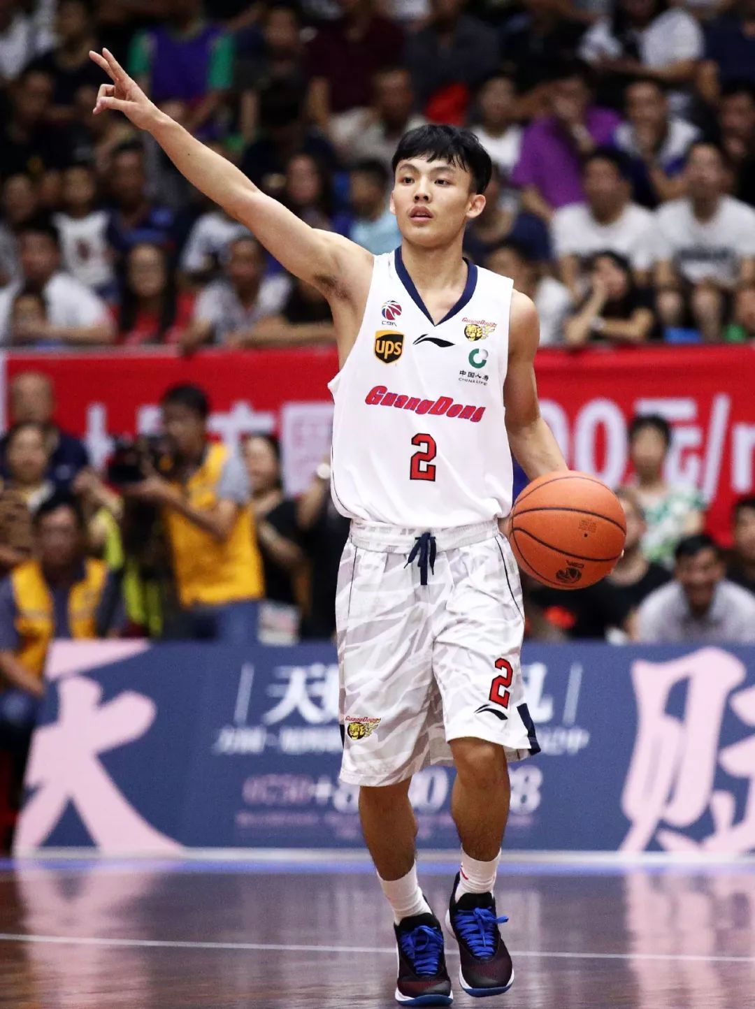 灏忎紮31鍒嗛挓澶哄啝瑙嗛,鎯犲窞棣栦綅cba鐞冨憳