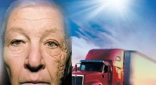 娜扎用的定妆喷雾,娜扎同款防晒喷雾推荐