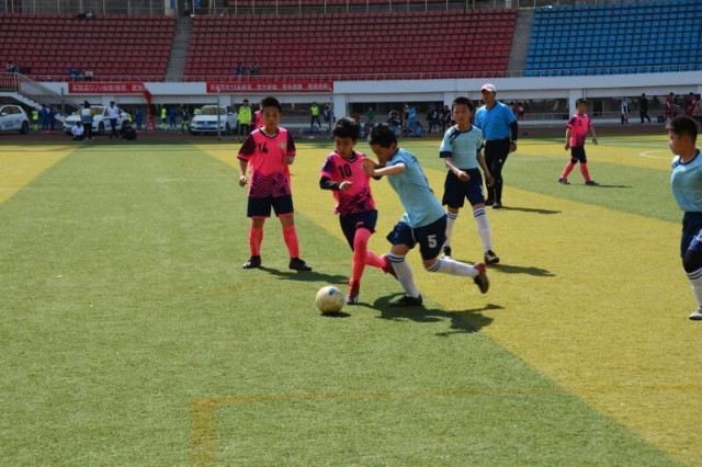 足球比赛15支队伍分组,足球比赛15支队伍分四组