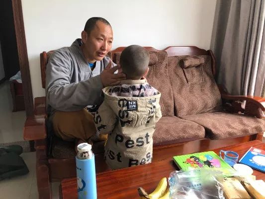 一个和尚救助了200多个孩子,一个和尚拯救寺庙