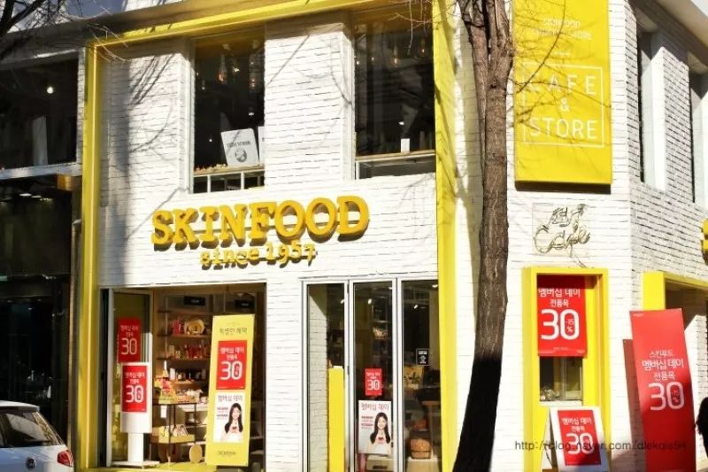 中国专卖店还在找出路，韩国同款路边店面临“重生”