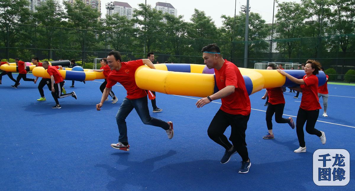 奥林匹克体育中心为来京建设者送上健身大礼包3000人前去领取