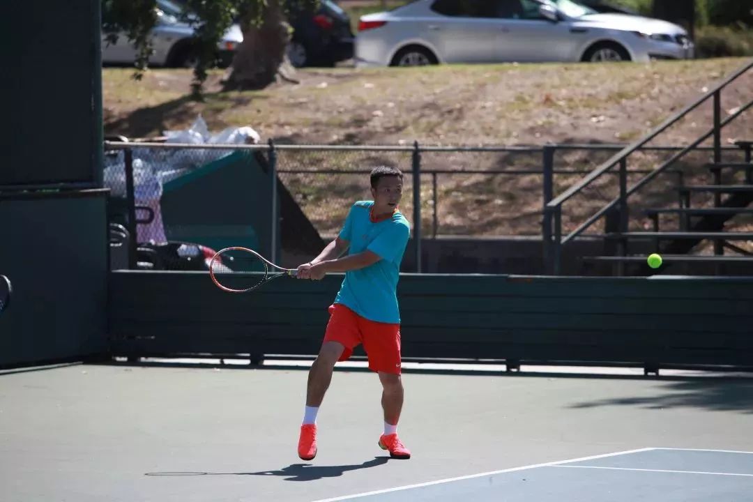 成都市公安局特警支队,成都特警深夜检查