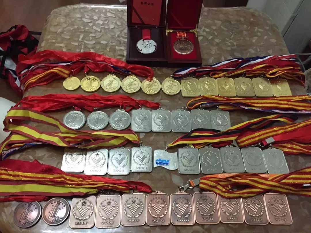 成都市公安局特警支队,成都特警深夜检查