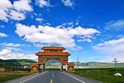 海拔最高的足球比赛,海拔最高的国际赛事