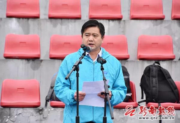 全国田家炳中学高中生男子足球赛邀请赛在匀开赛