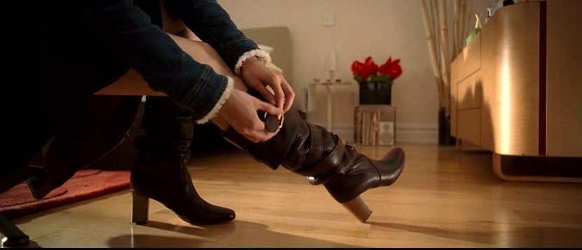 又到了穿高跟鞋的季节,高跟鞋后面磨脚怎么办