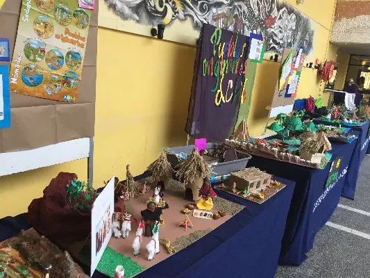 他们被平等和尊重地对待，而不是被规训为一棵韭菜丨周末