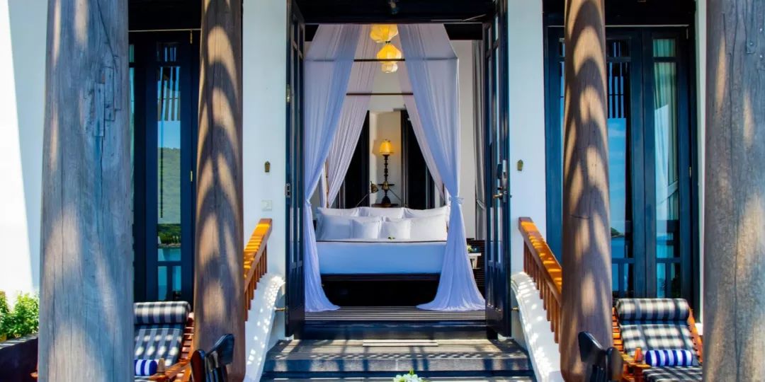 直飞3.5h抵达这座低物价高颜值海岛，入住亚洲最美洲际+安缦之父最新力作！