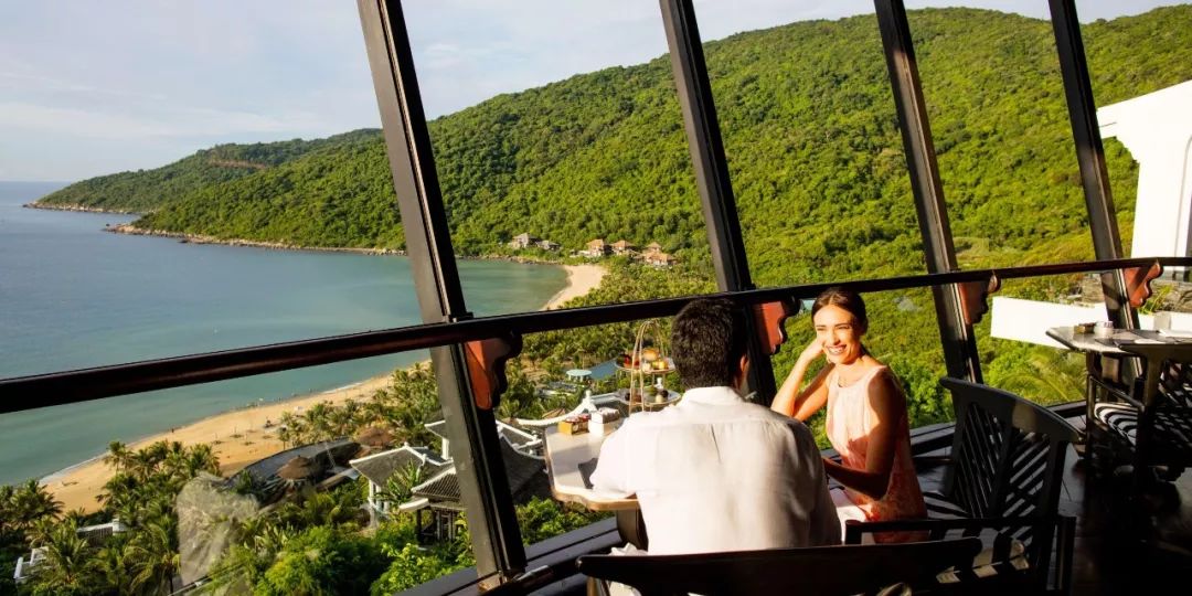 直飞3.5h抵达这座低物价高颜值海岛，入住亚洲最美洲际+安缦之父最新力作！