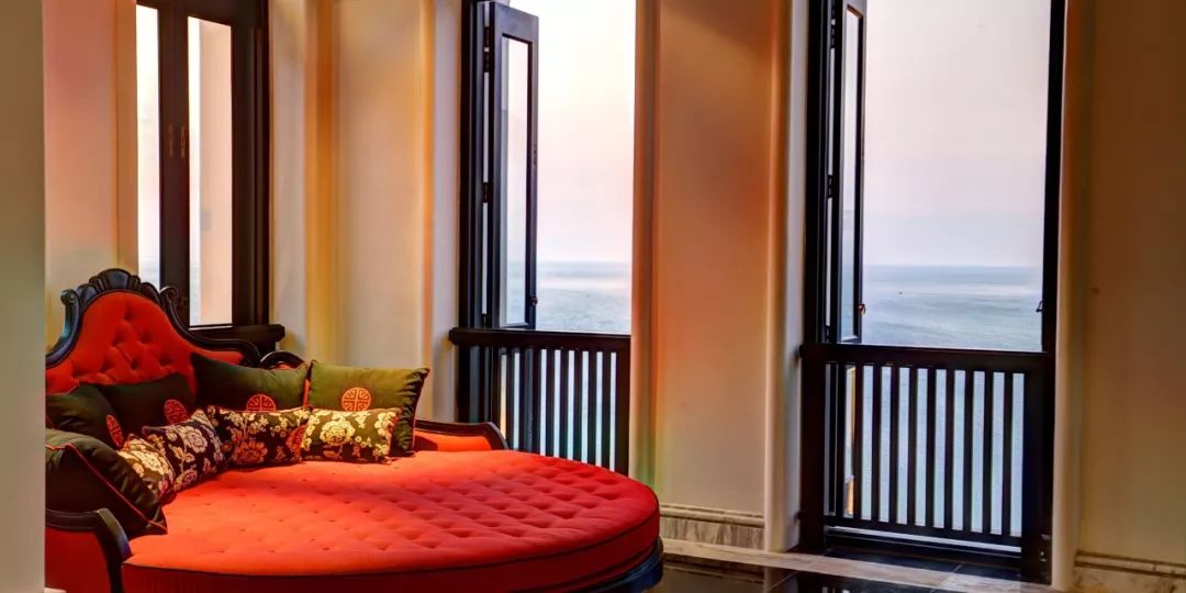 直飞3.5h抵达这座低物价高颜值海岛，入住亚洲最美洲际+安缦之父最新力作！