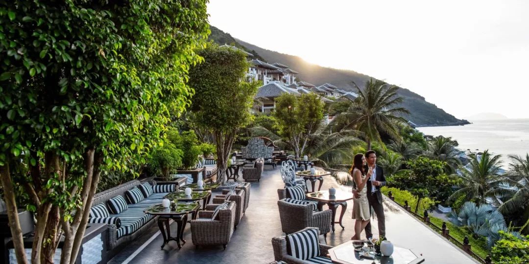 直飞3.5h抵达这座低物价高颜值海岛，入住亚洲最美洲际+安缦之父最新力作！