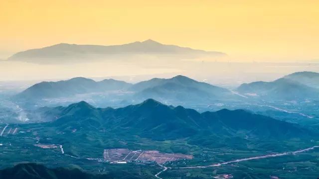 直飞3.5h抵达这座低物价高颜值海岛，入住亚洲最美洲际+安缦之父最新力作！