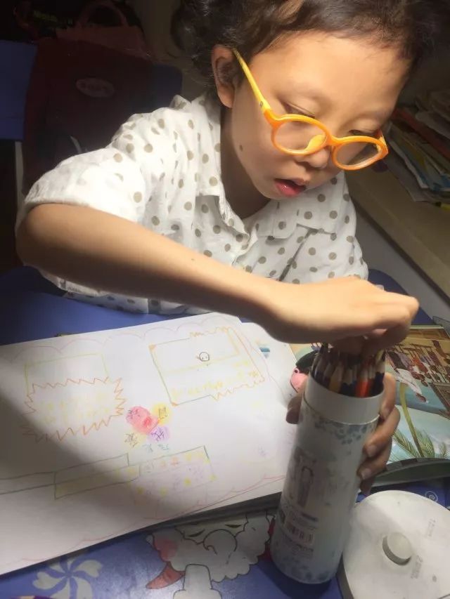 品味翰墨文香，记录阅读时光——丁荷111班阅读小报