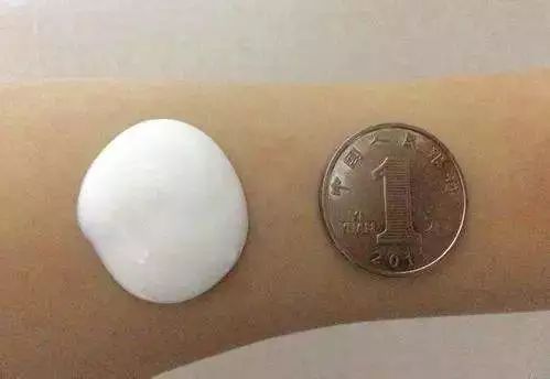 科学家警告要谨慎使用防晒霜,最新研究称防晒霜或含有害成分