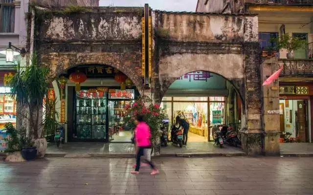 头条|这条百年老街藏着北海一半的历史沧桑，看看有哪些打卡点！