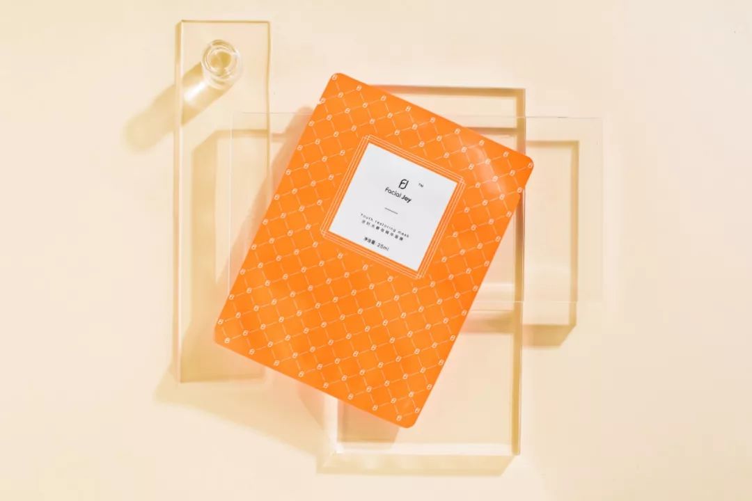 我那个负责十亿项目的清华美女朋友，辞职后亏了一百万，现在在朋友圈卖护肤品……