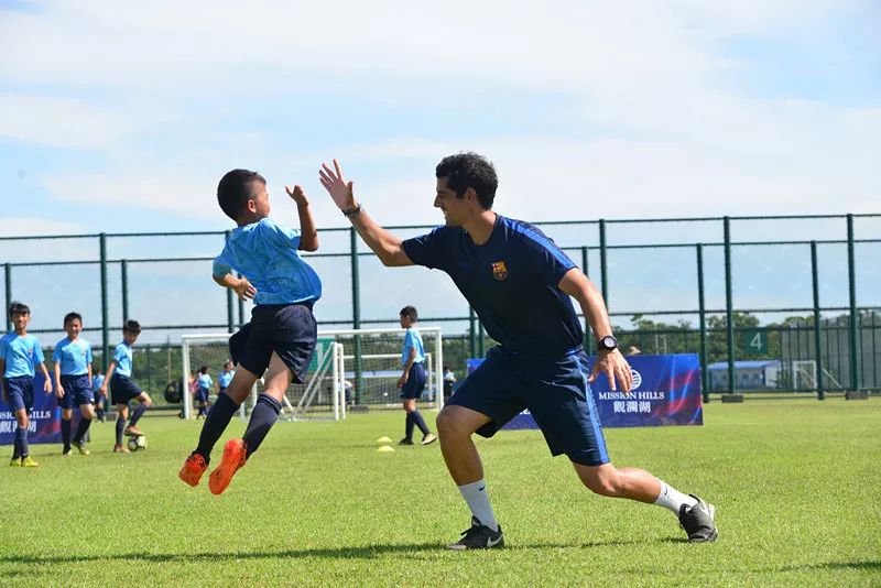 观澜湖夏令营600多人,观澜湖高尔夫夏令营