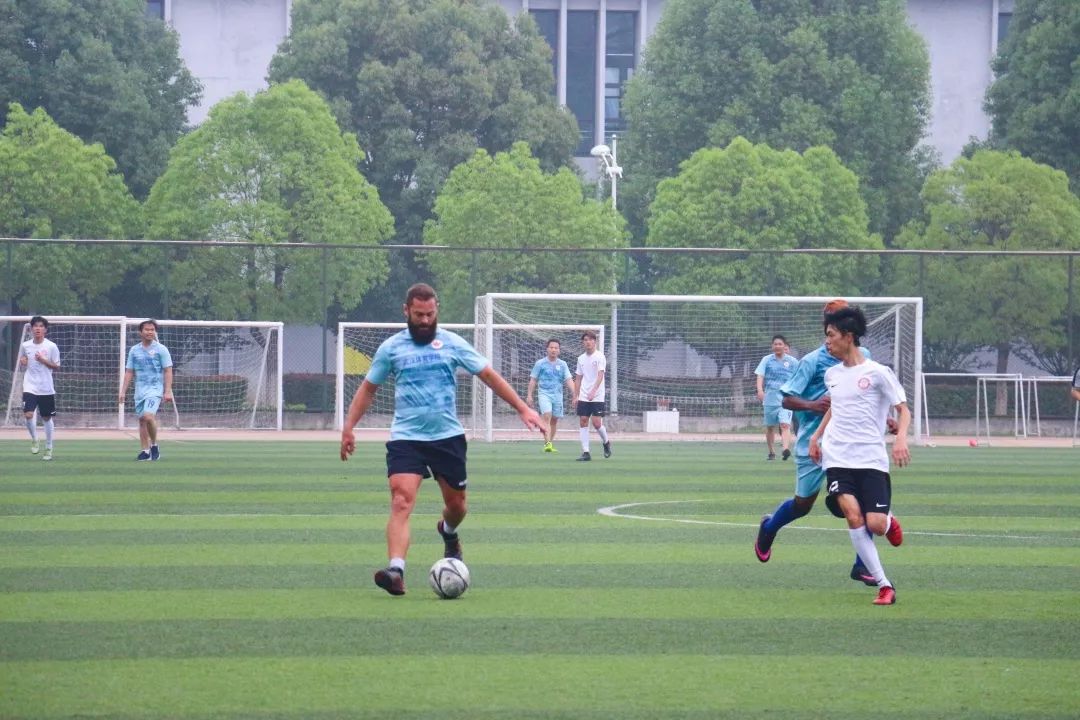 第六届国际教育文化周序篇——中外学子足球友谊赛