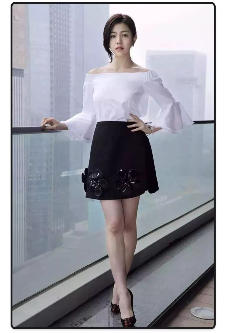 泫雅被爆整容？我却被她这件上衣迷住了！！