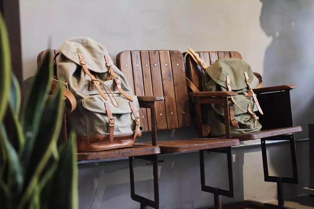 手工皮具匠人定制北京,手工皮具工作室设计