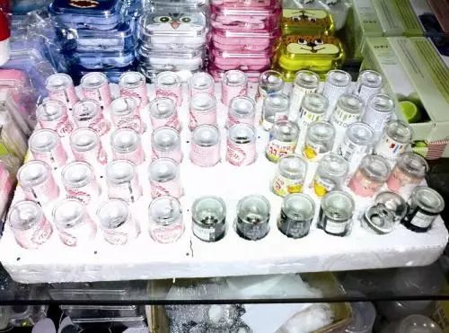 正在被美瞳毁掉的女孩,正在被美瞳毁掉的女人们