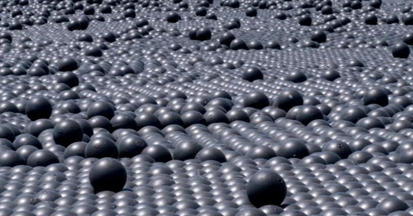 9600万个塑料球被扔进水库，竟是为了给水解毒？！