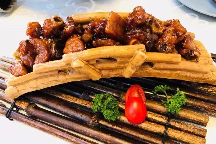 叉腰吧高新！这次你真的牛坏了！