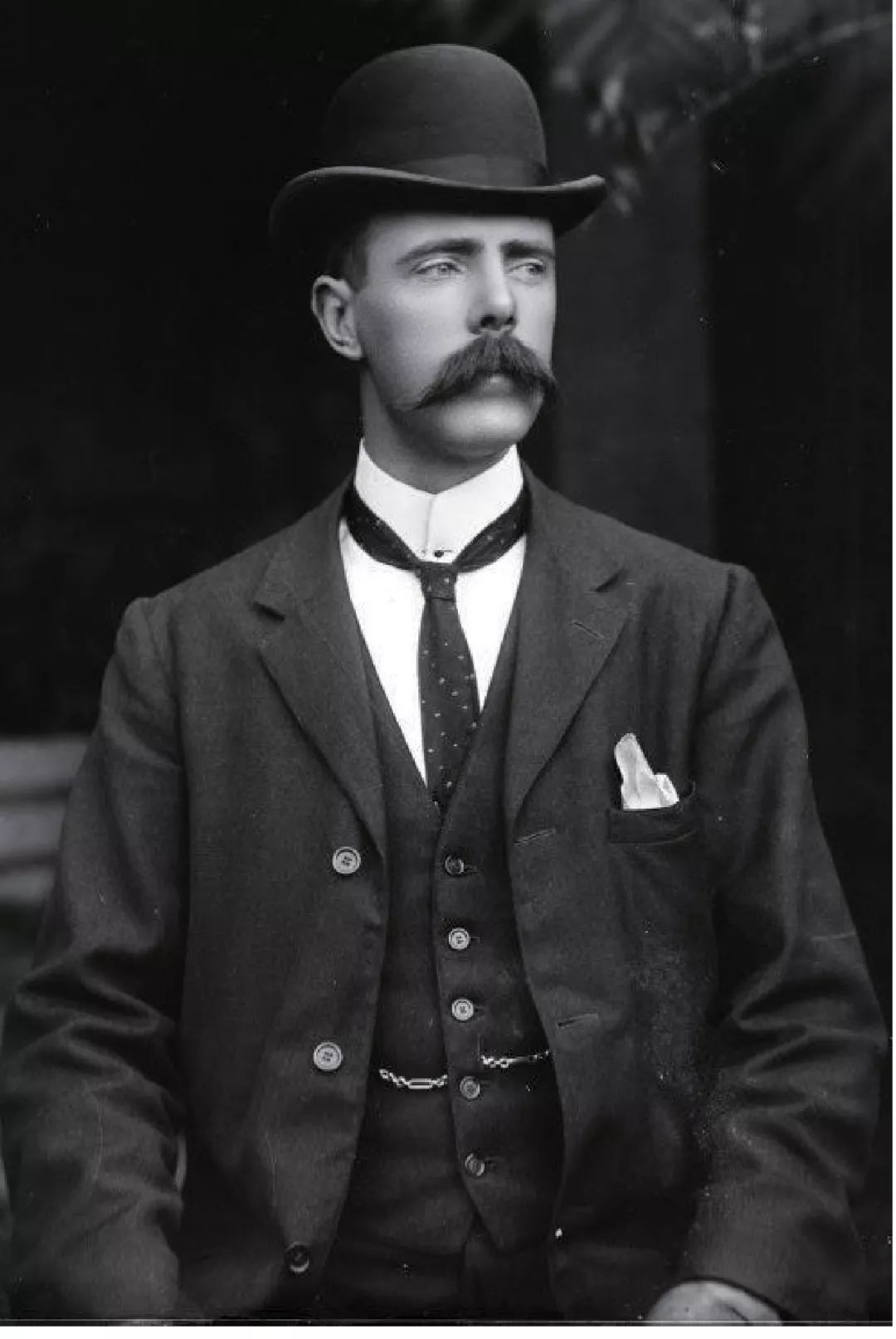 #补课时间_从宫廷到建筑工地，网红马甲竟然还有这样的过往？