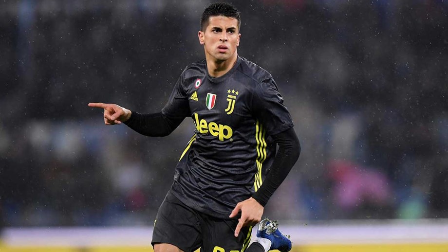 英超又爆冷门！狼队打破40年尴尬纪录，曼城边路新星难掩输球之痛