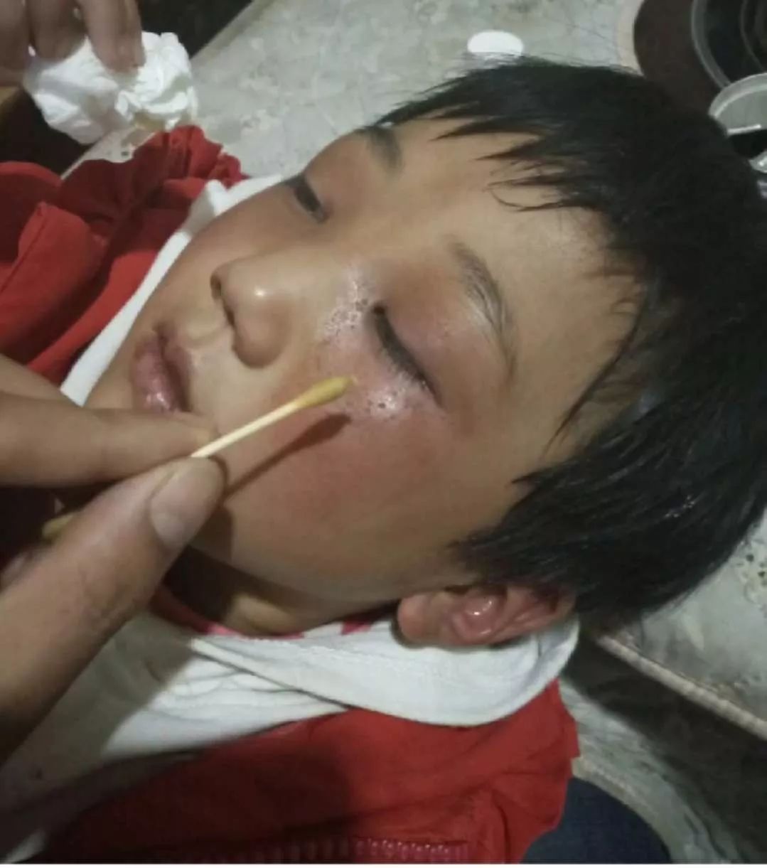 靠拳头出名,靠拳头走红