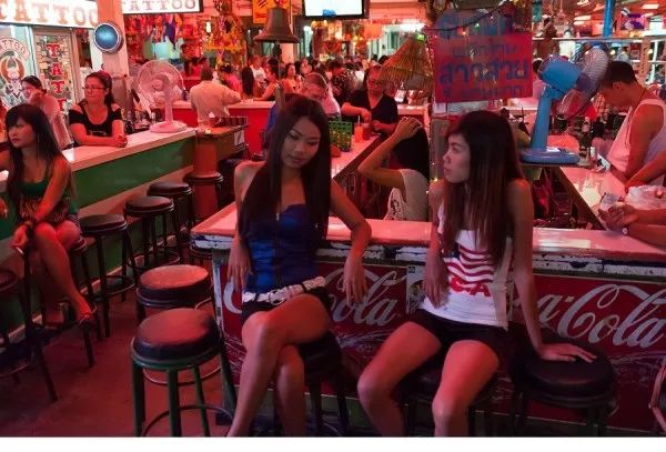 这里租妻合法，艾滋指数全球第一，每年竟还有3000万人要去...