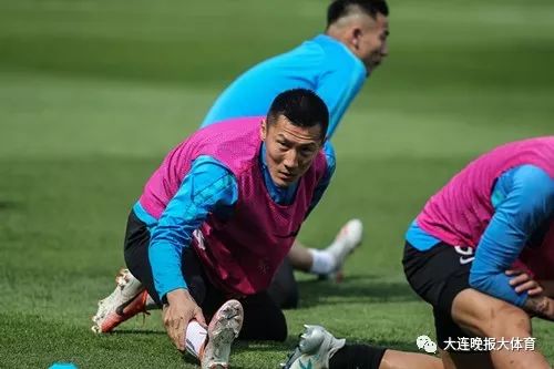 申花三次进攻线组合,申花锋线的战术