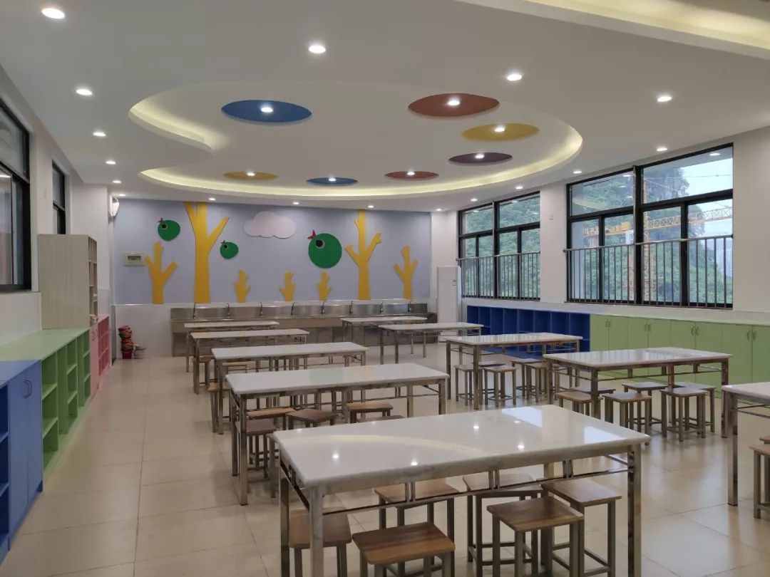 临桂学校事件,桂林小学校方回应