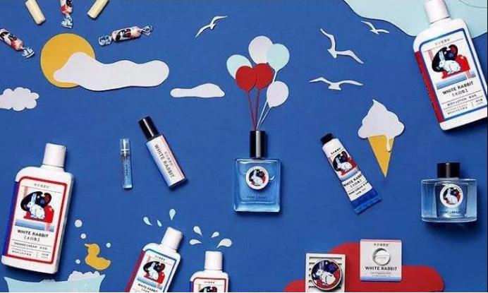 看，那些老人又在研究我们了|半日闲话