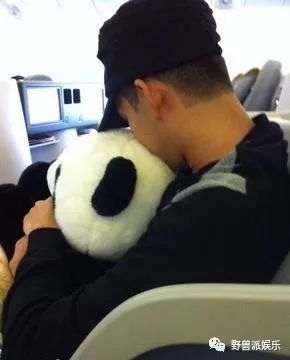 吴昕卖掉钟汉良送的礼物 (吴昕卖钟汉良礼物)