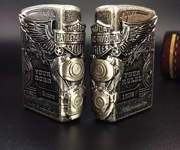 zippo打火机可口可乐,zippo打火机有绿色的火焰