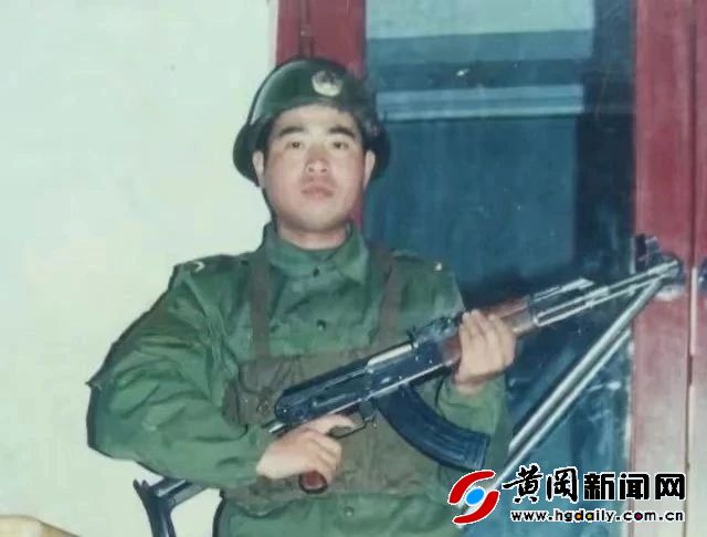 胡顺：“英雄山“上红色情