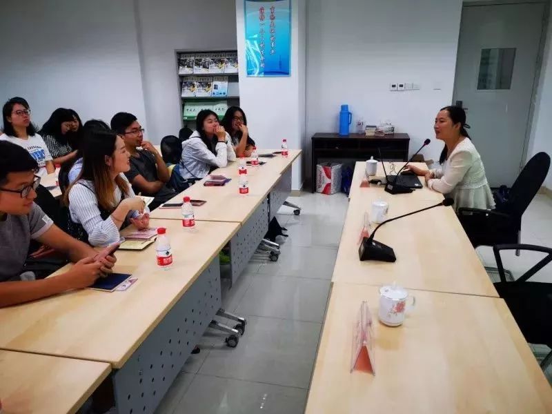 推动谁执法谁普法,谁执法谁普法宣传进社区