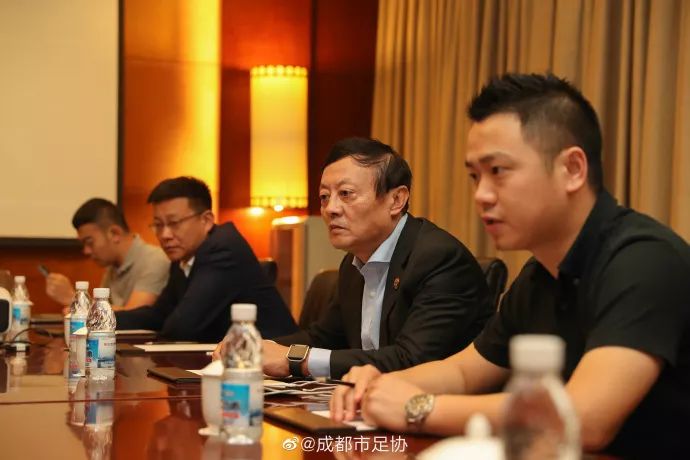 韩国熊猫杯奖杯被收回,熊猫杯韩国球员脚踩奖杯后续