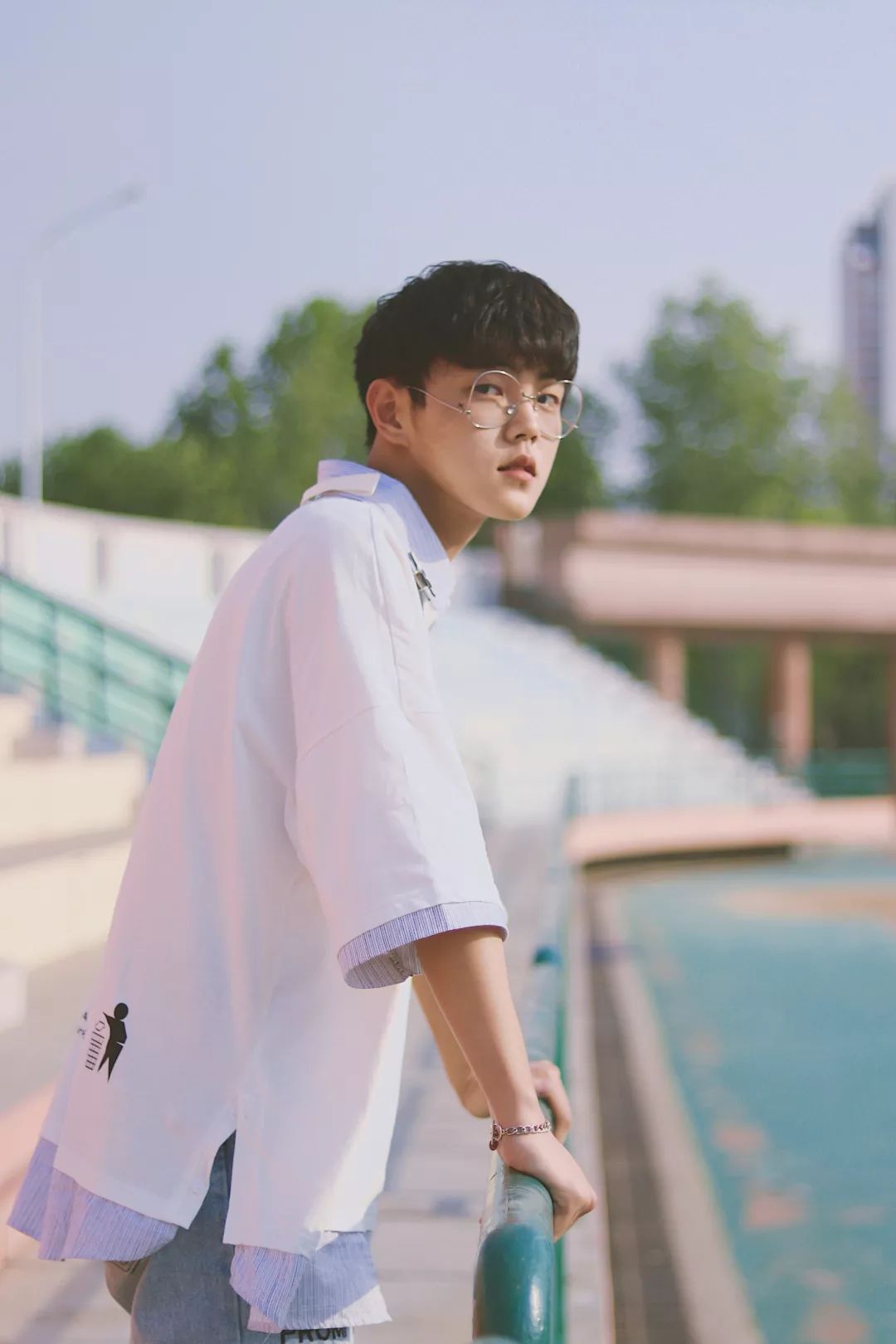 毕业打卡拍照,毕业拍写真照哪家好