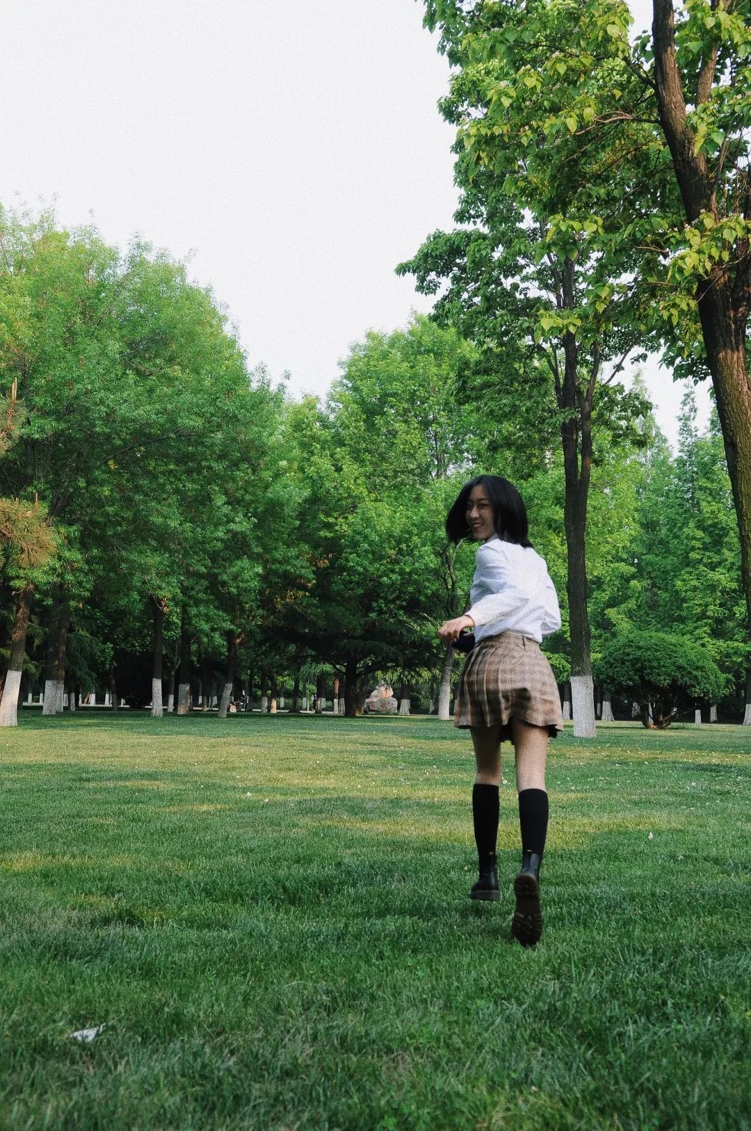 毕业打卡拍照,毕业拍写真照哪家好